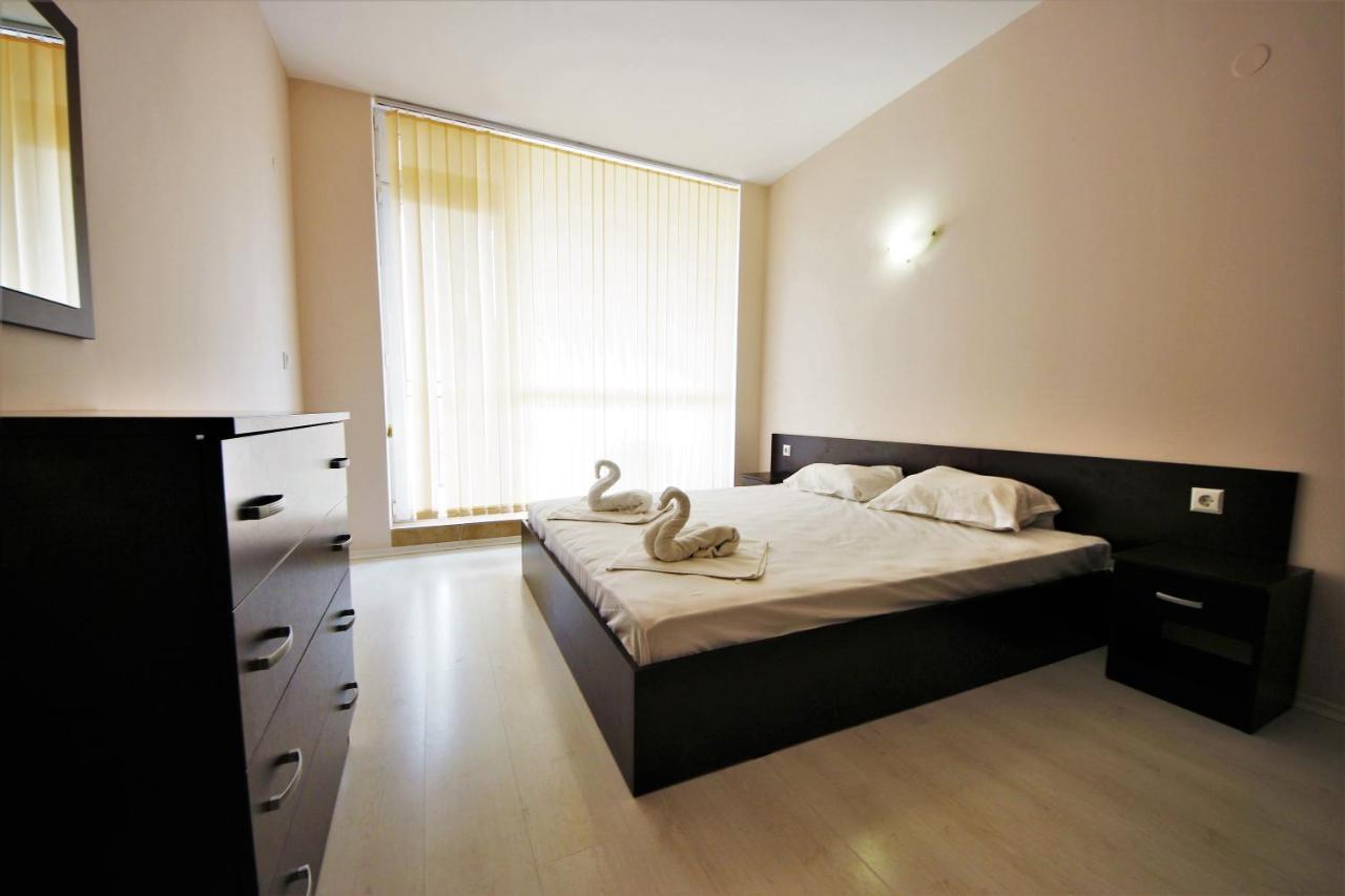 Sunset Beach - Menada Apartments Pantai Sunny Luaran gambar