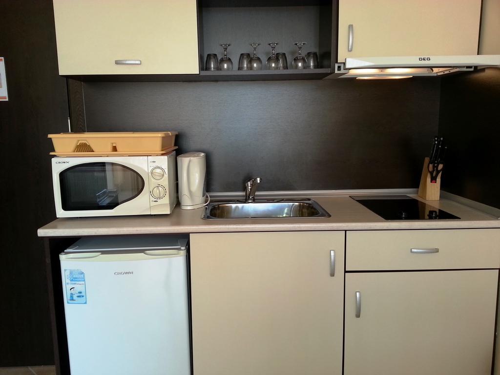 Sunset Beach - Menada Apartments Pantai Sunny Bilik gambar